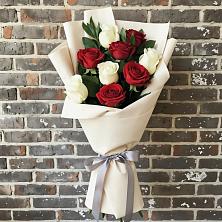 Букет цветов из:  Розы в Марково