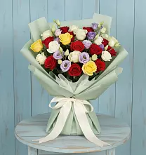 Букет цветов из:  Розы в Марково