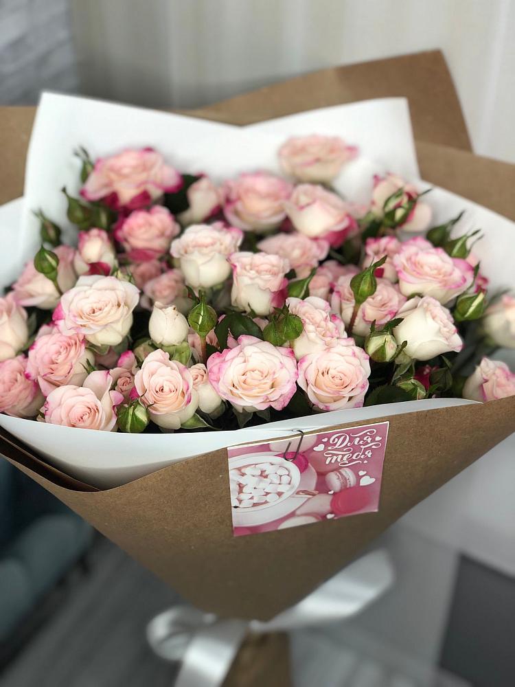 Букет цветов из: Розы в Марково