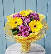Букет цветов из:  Хризантемы и Герберы в Марково