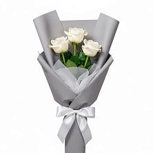 Букет 3 белые розы в Марково