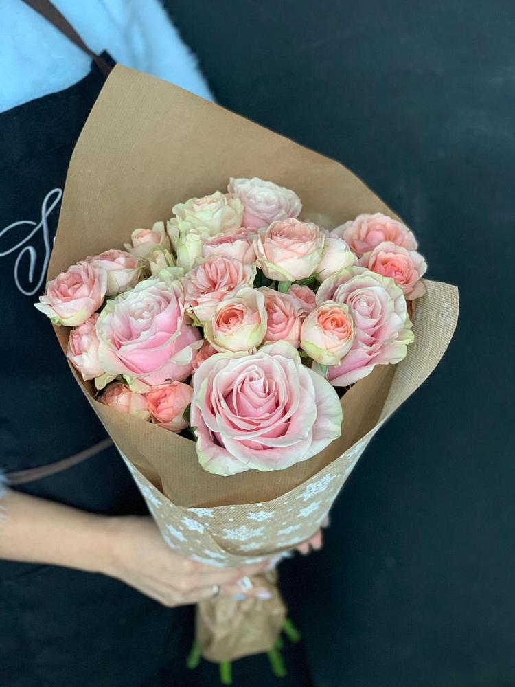 Букет цветов из: Хризантемы и Розы в Марково