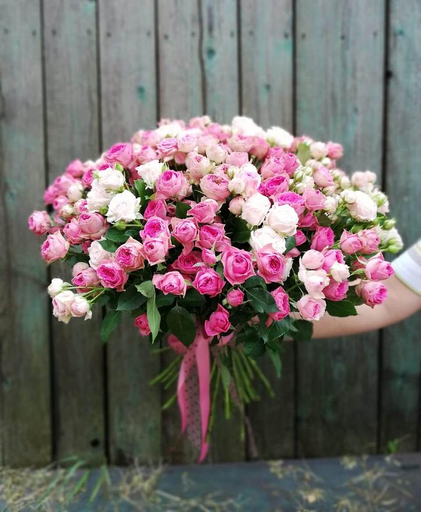 Букет Розовые кустовые розы Натали и Лав Лидия в Марково