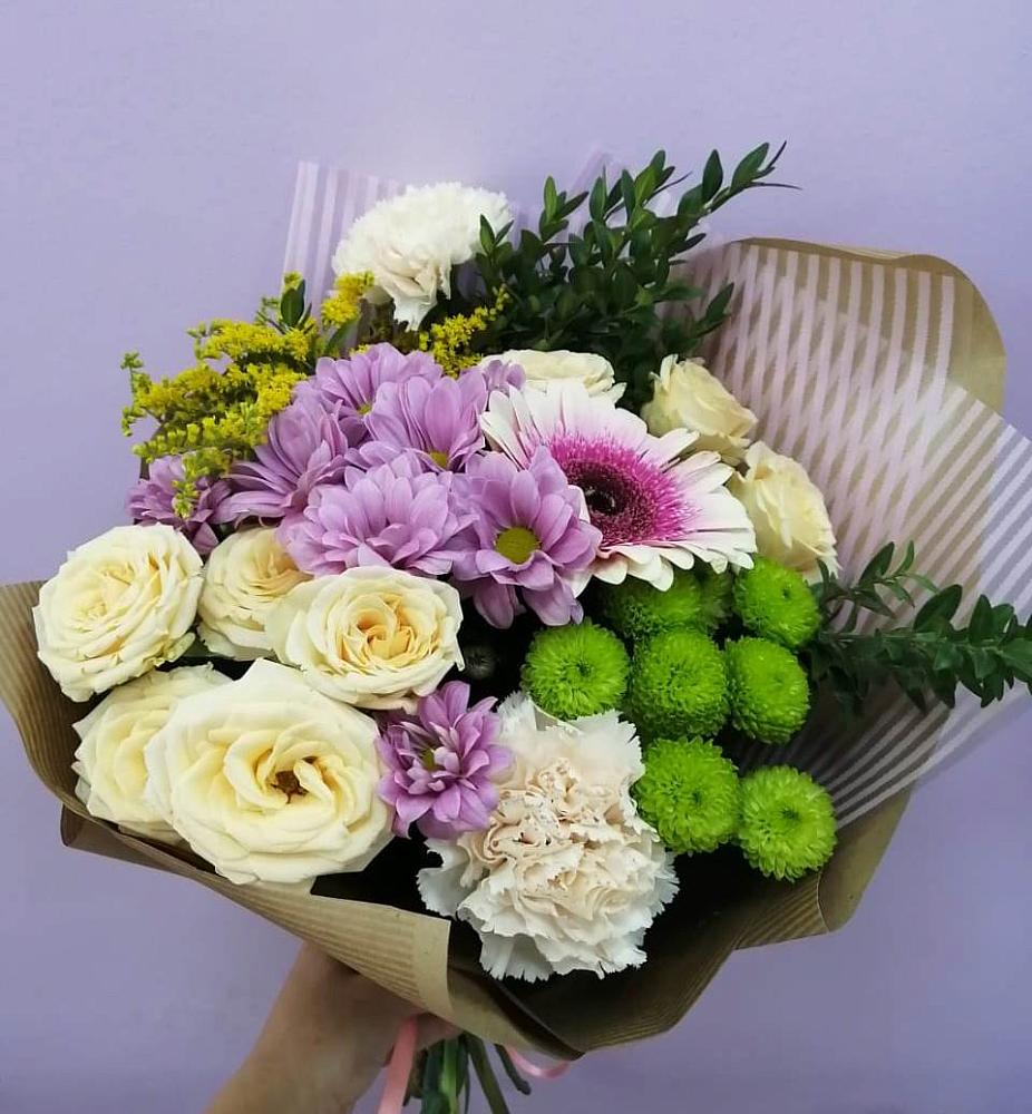 Букет цветов из: Хризантемы, Розы, Гвоздики и Герберы в Марково