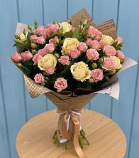 Букет цветов из:  Розы в Марково