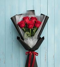Букет цветов из:  Розы в Марково