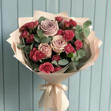 Букет цветов из:  Гвоздики и Розы #REPLACE_PRED# Марково