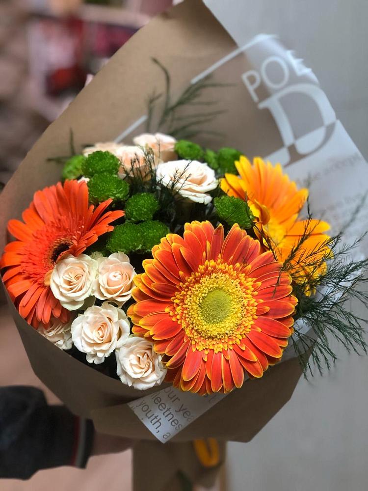 Букет цветов из: Герберы, Хризантемы и Розы в Марково