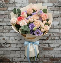 Букет цветов из:  Розы, Лизиантусы и Гвоздики в Марково