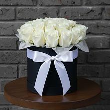 Цветочная композиция из Розы в шляпной коробке в Марково