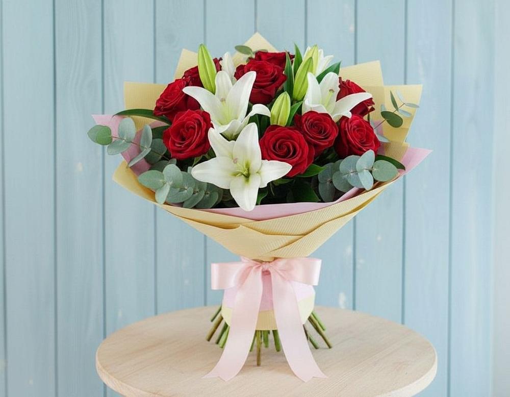 Букет цветов из: Лилии и Розы в Марково